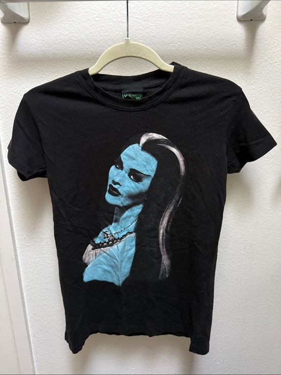 Rock Rebel Tops - Black Graphic Tee with Blue Portrait
